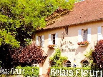 Le Relais Fleuri, Hotel Et Restaurant Logis - Avallon Sauvigny-le-Bois Dış mekan fotoğraf